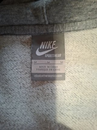 Chaqueta Nike con capucha negra