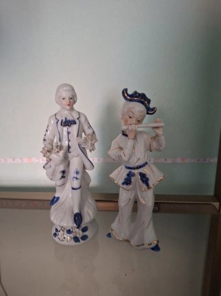 Statue di ceramica di musicisti
