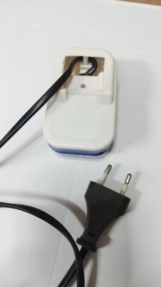 Caricabatterie Universale LCD USB cellulari vintag