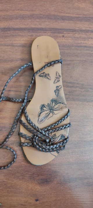 Sandalias romanas marrón talla 39