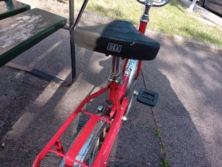 Bicicleta BH antigua roja