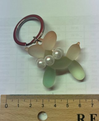Portachiavi cane palloncino perline