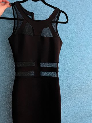 Vestido fiesta negro con transparencias