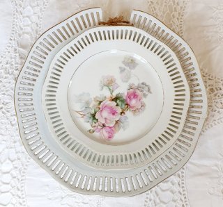 Platos postre de Porcelana. Y otro loza decorativo