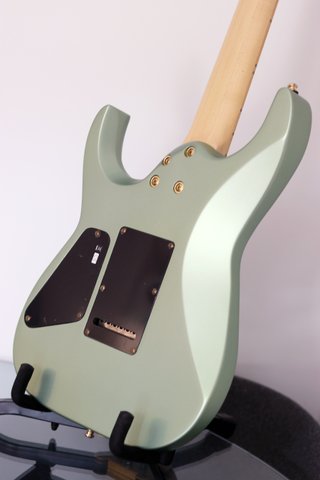 Charvel DK24-7 Angel Vivaldi Signature + gigbag