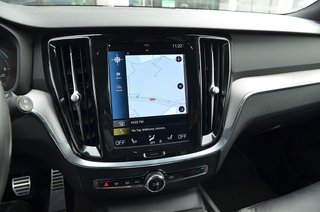 Volvo V60 R-Design exclusive+Navegacion+Full Led+
