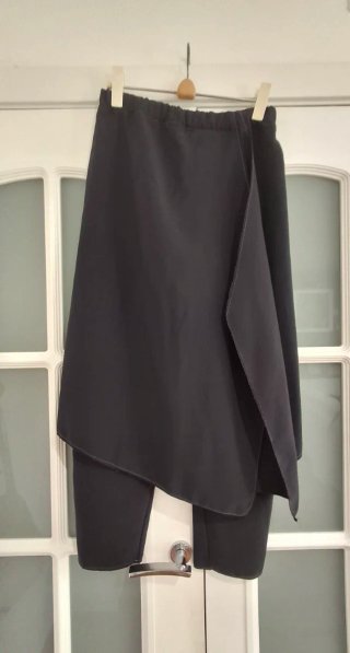 Pantalón efecto falda David Valls Negro