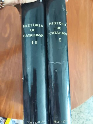 Libro Historia de Catalunya tengo el 1 y segundo