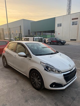 Despiece Completo Peugeot 208  1.2 Gasolina 2018