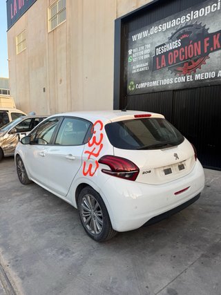 Despiece Completo Peugeot 208  1.2 Gasolina 2018