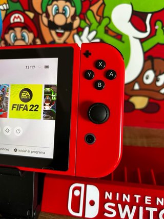 Nintendo Switch Edicion Mario Odyssey + accesorios