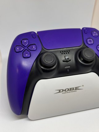 Mando PS5 Galactic Purple con joysticks magnéticos