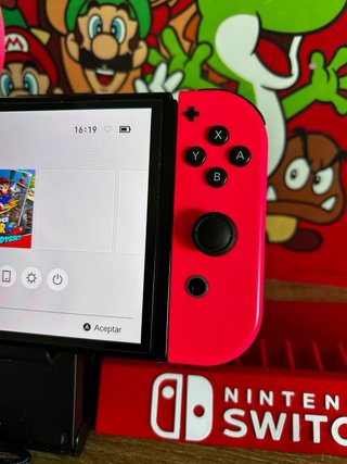 Nintendo Switch OLED Verde y Rosa COME NUOVA