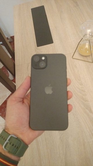 iPhone 15 Plus