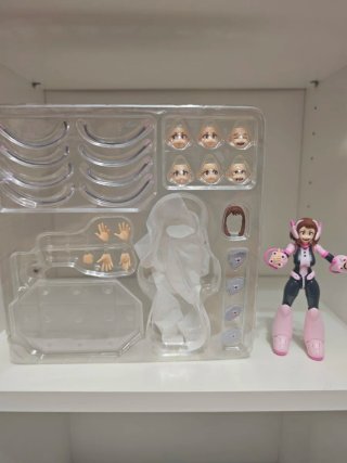 Revoltech Ochaco Uraraka Figura