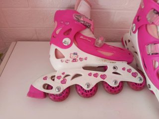 Patines en línea Hello Kitty rosas