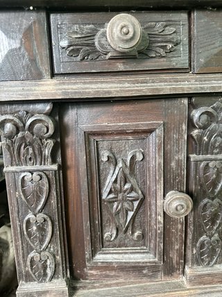 Coppia Comodini Antichi in Legno 150€ entrambe