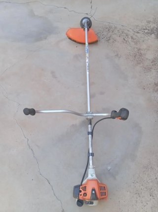 Desbrozadora STIHL FS 84 C Se puede probar