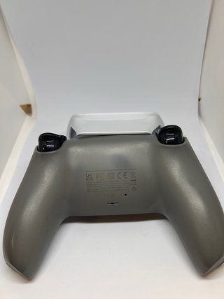 Mando PS5 Gray Cammo con joysticks magnéticos
