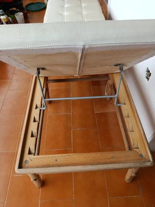 Sofá Multiusos/Diván Madera y Piel sintética.