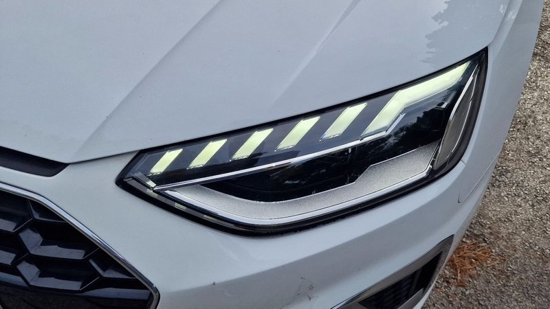 Audi A4 2021, foto 6