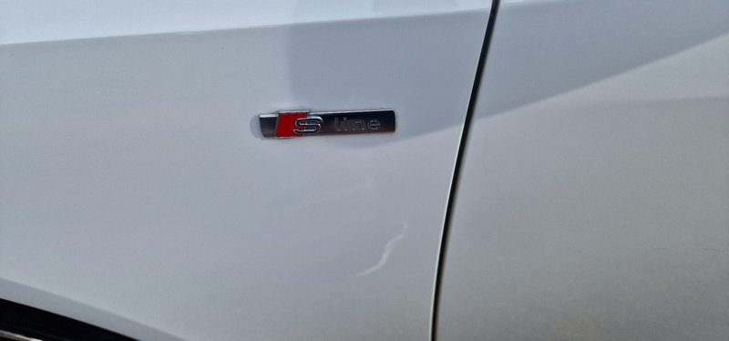 Audi A4 2021, foto 5