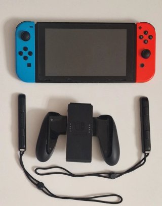 Nintendo Switch Azul y Rojo