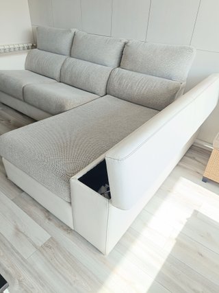 Sofá Chaise Longue Piel y Tela Beige