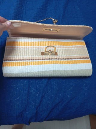 Bolso de mano con cadena tb es marrón y naranja
