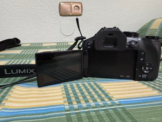 Cámara Panasonic Lumix DMC-FZ330