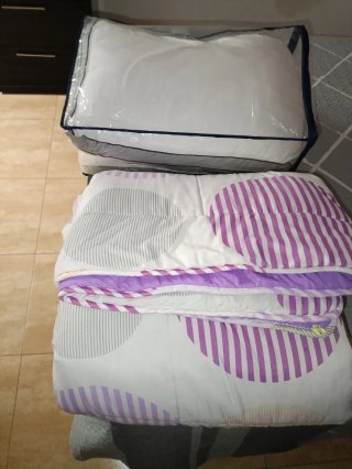 Nórdico y almohada morado y blanco