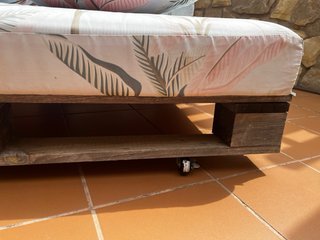 Sofá Palet Terraza con Cojines