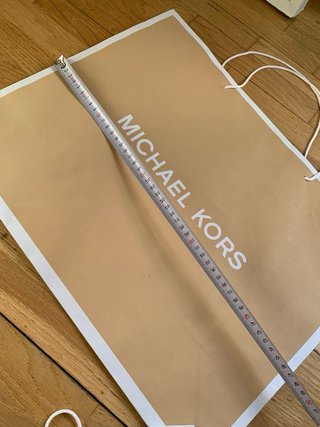6 Bolsas de Papel Michael Kors Marrones