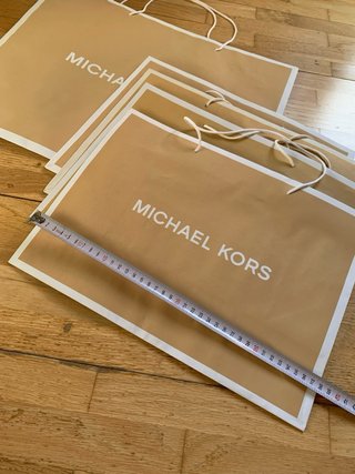 6 Bolsas de Papel Michael Kors Marrones