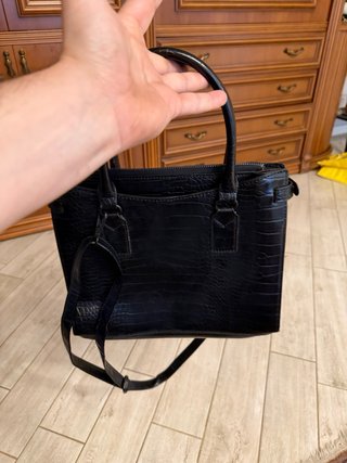 Borsa Aldo Nera Effetto Coccodrillo