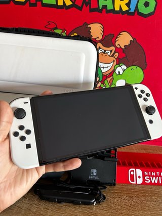 Nintendo Switch OLED Bianca + Accessori PERFETTI