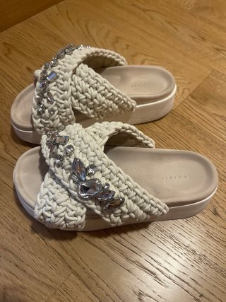 Sandalias Inuikii Plata y Blanco