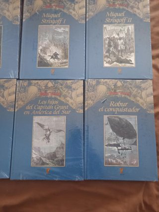 Lote de 12 libros de Julio Verne.
