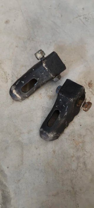 Estriberas Bultaco Reposapiés