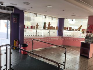 Traspaso tienda golosinas ,panaderia
