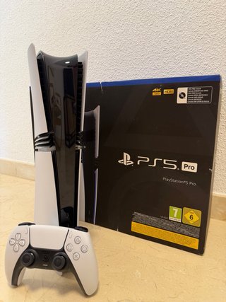 PS5 Pro+Mando + Disquera + 2 Juegos + Garantia