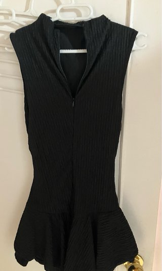 Mono corto mujer negro