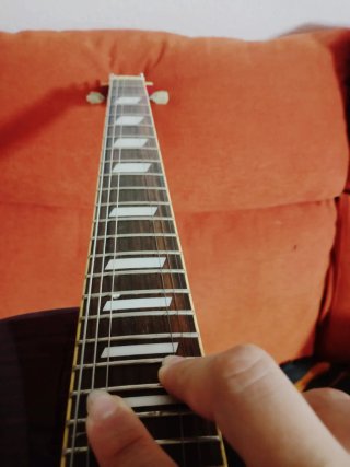 Guitarra Eléctrica Roja