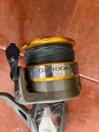Carrete de pesca GS 100A y caña razzor