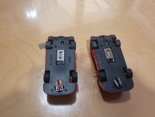 2 Scalextric Ferrari F40
