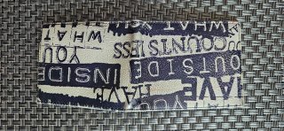 Cartera de piel negra con cremallera