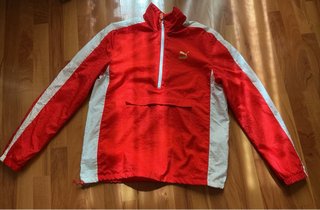 Anorak / cortasvientos. PUMA. Estilo retro.