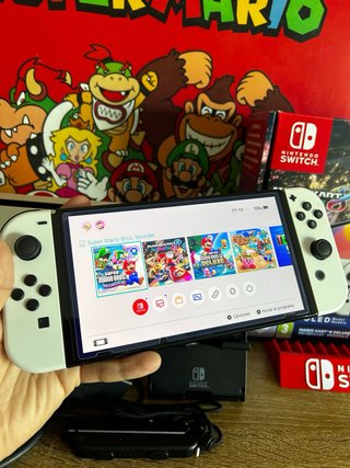 Nintendo Switch OLED Mario Kart 2024 CON GIOCO PREINSTALLATO