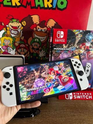 Nintendo Switch OLED Mario Kart 2024 CON GIOCO PREINSTALLATO