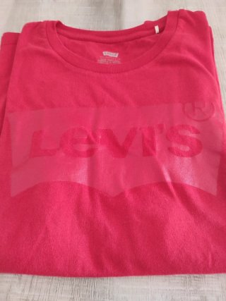 Camiseta Levi's Roja Manga Corta
